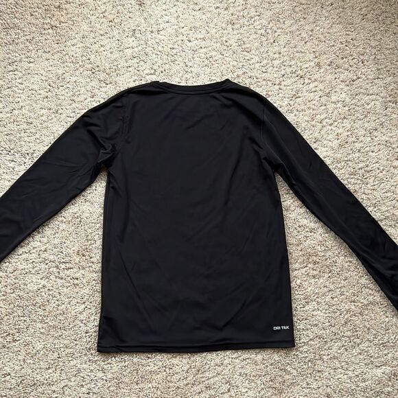 🐧 2 Boys Size Medium (10/12) Pittsburgh Penguins Shirts 🐧 - Picture 7 of 9